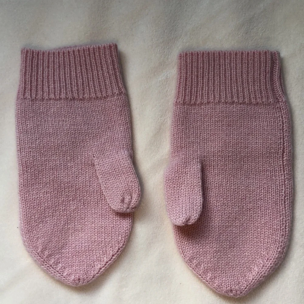 Little Lisa Perry Love Cashmere Mittens Pink Red Tones Size 6/8 Limited Edition